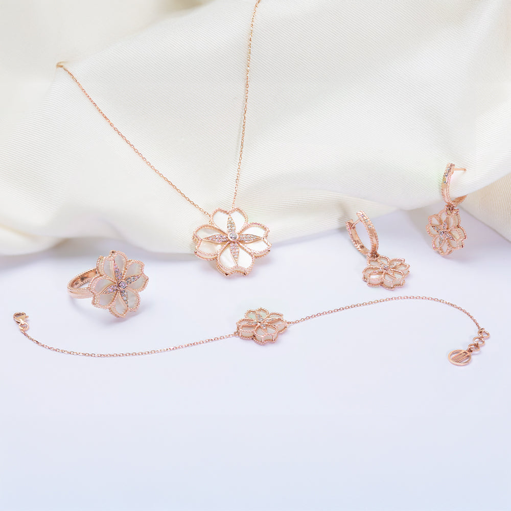 When to Take Advantage of Sales on Near Diamond Shop