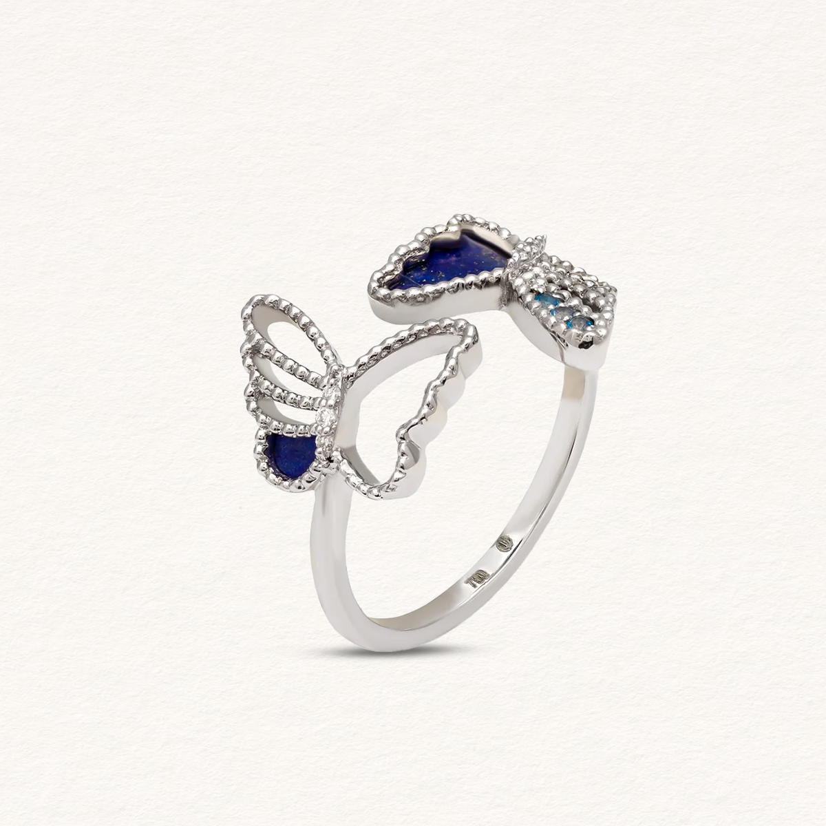 Why Blue Sapphire Ring in Gold Is Your 2026 Celestial Connection