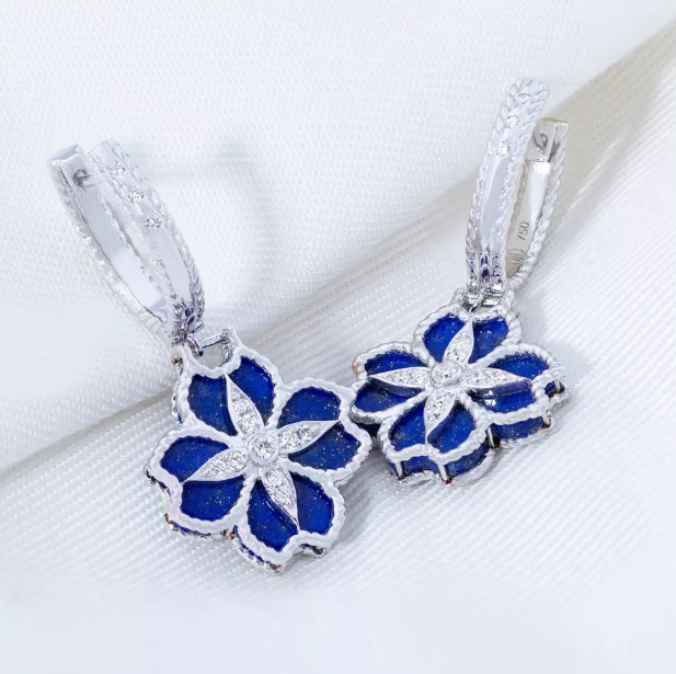 The Pros and Cons of Wearing Bold Eye Candy Jewelry