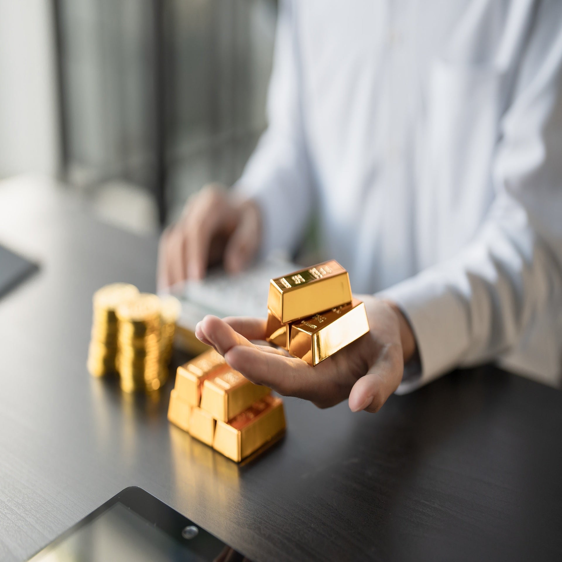 What Are the Risks of Buying from Unverified Gold Suppliers in Dubai?