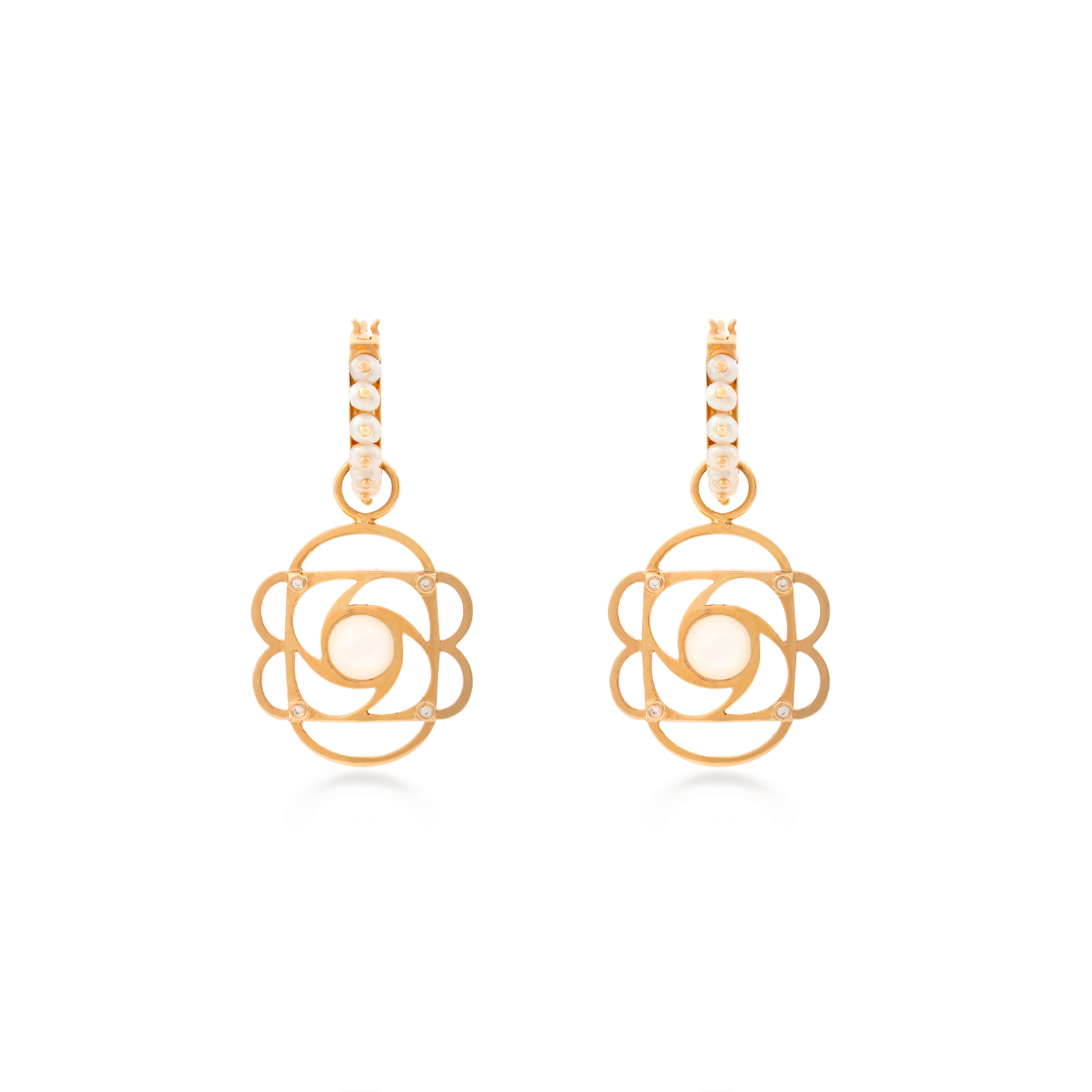 8 Style Tips for Pulling Off Ear Cuff Gold Earrings