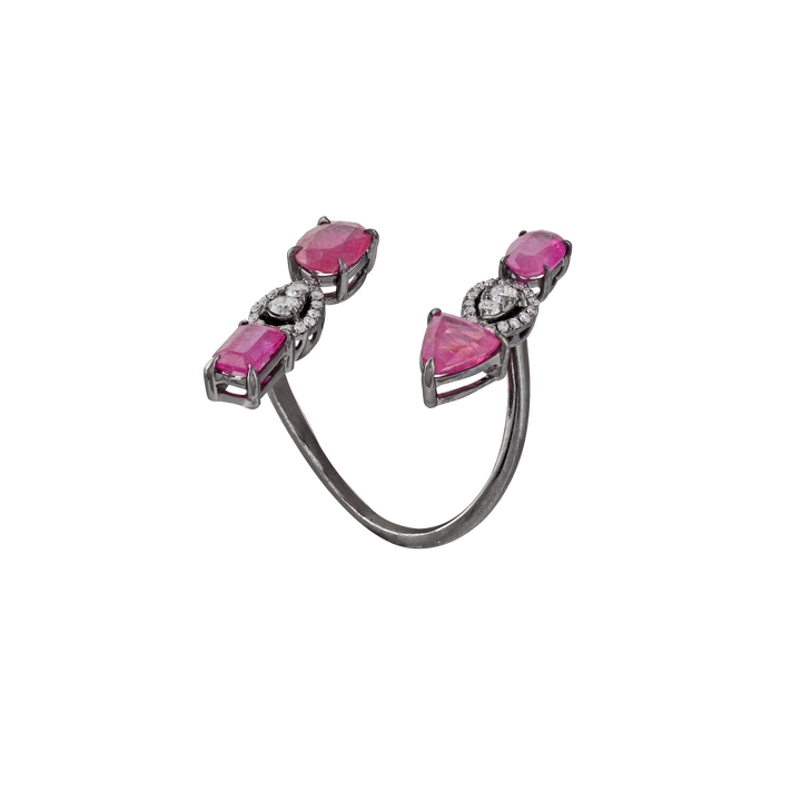 Ring in 18K black gold with VS-G diamonds and Ruby stone