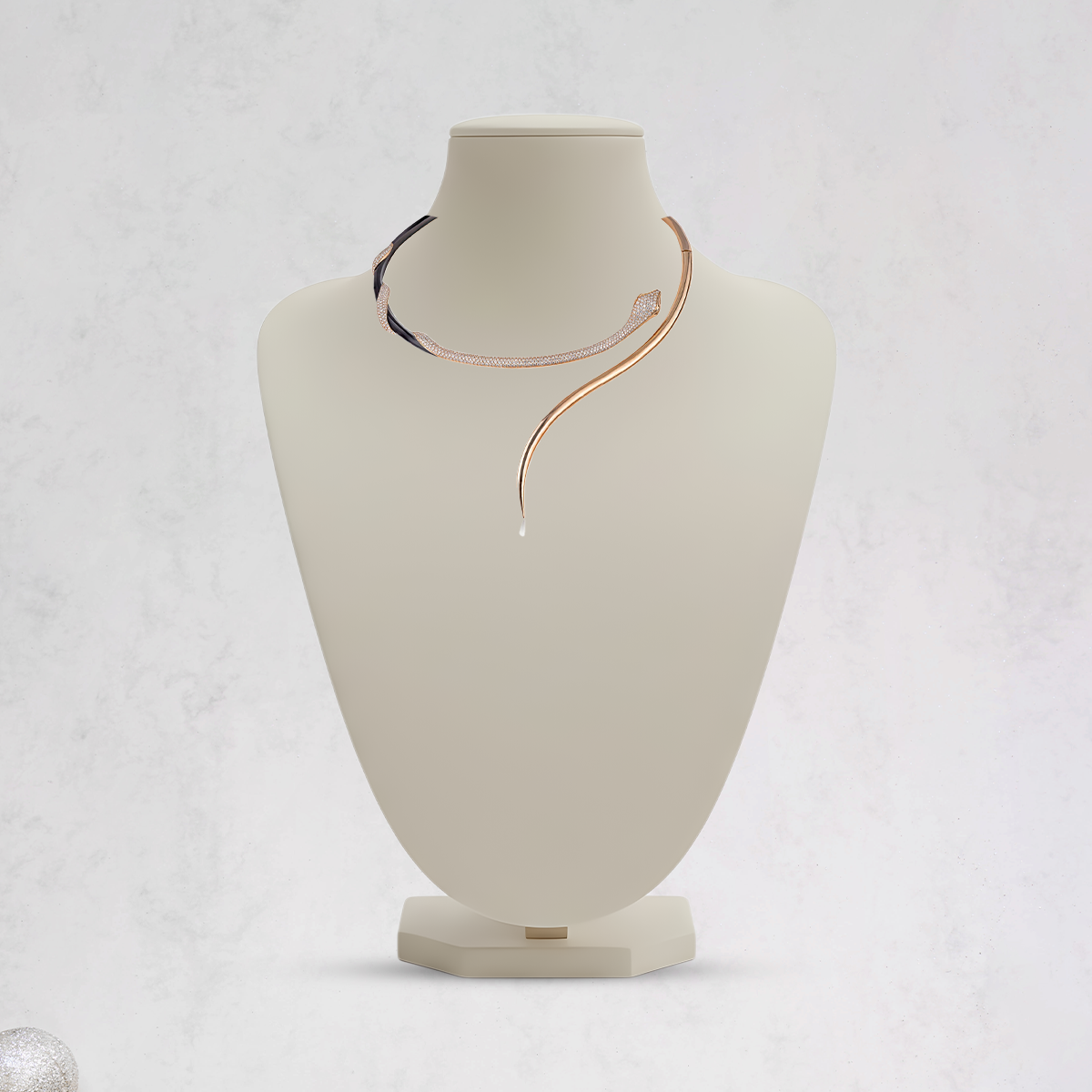 Trending Gold Choker Necklaces in Dubai to Unleash Your Boldness