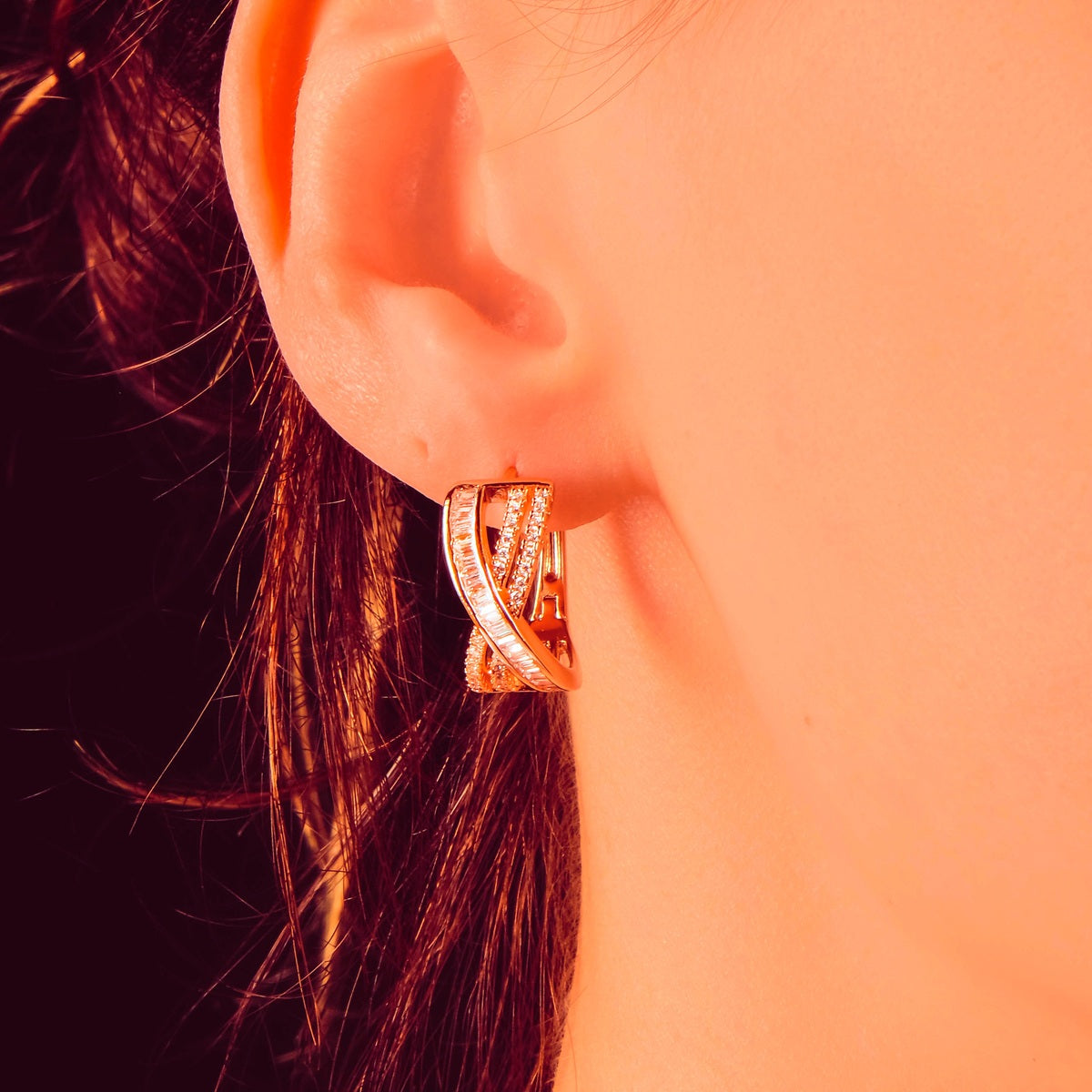 8 Style Tips for Pulling Off Ear Cuff Gold Earrings