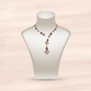 Timeless Luxury Gemstone Necklaces in Abu Dhabi