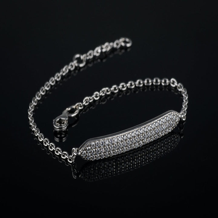 Why Art Deco Diamond Bracelets Are Making a Bold Return in Dubai