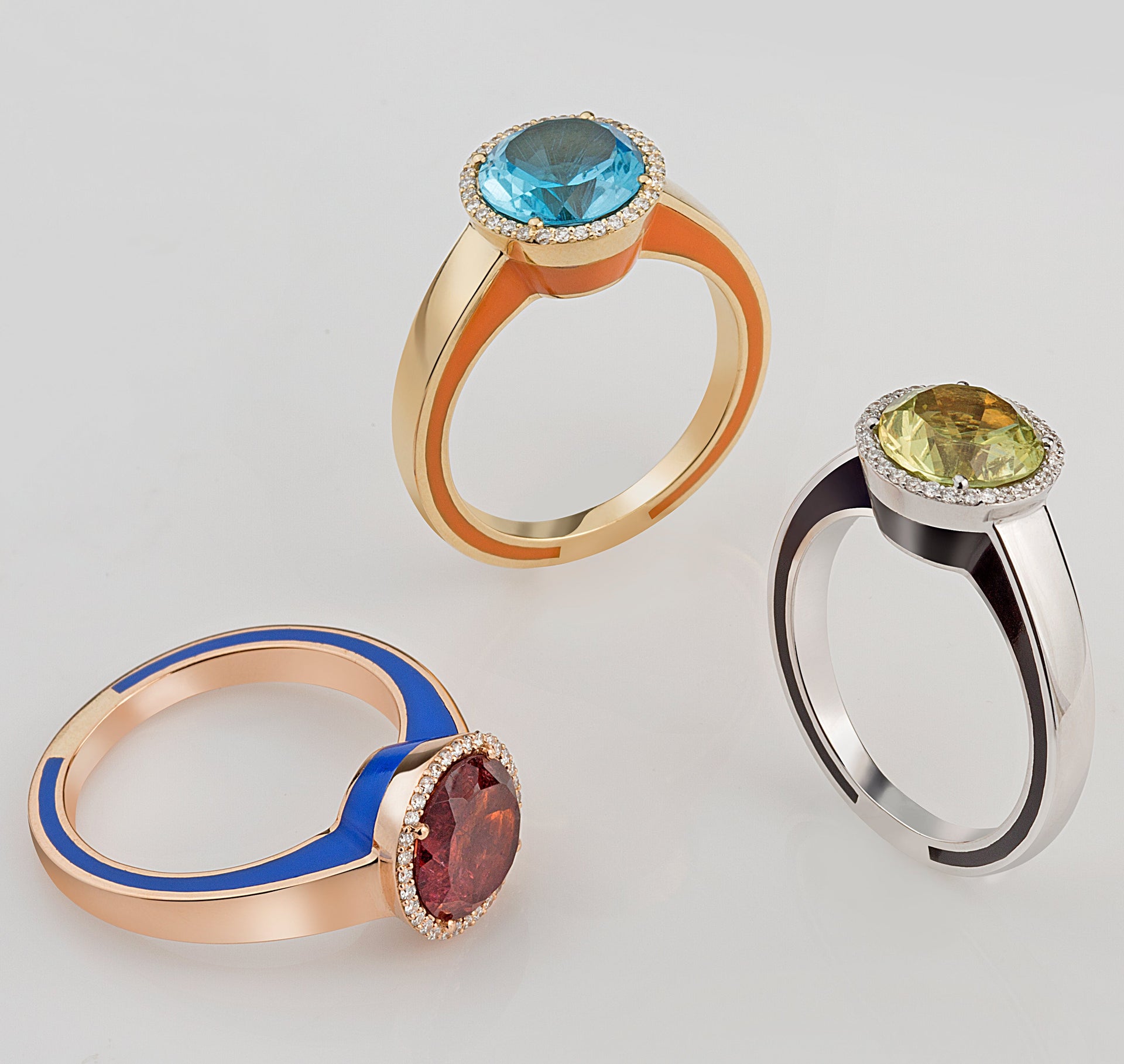 How to Spot Authentic Stores When Buying Jewelry Near Me