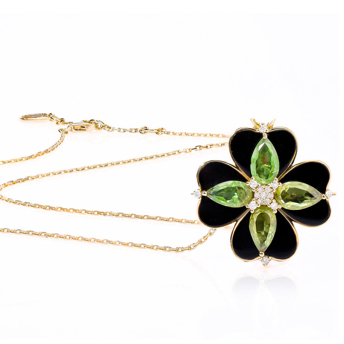 Pendant in 18k Yellow Gold with VS-G diamonds, Black onyx and peridot stones