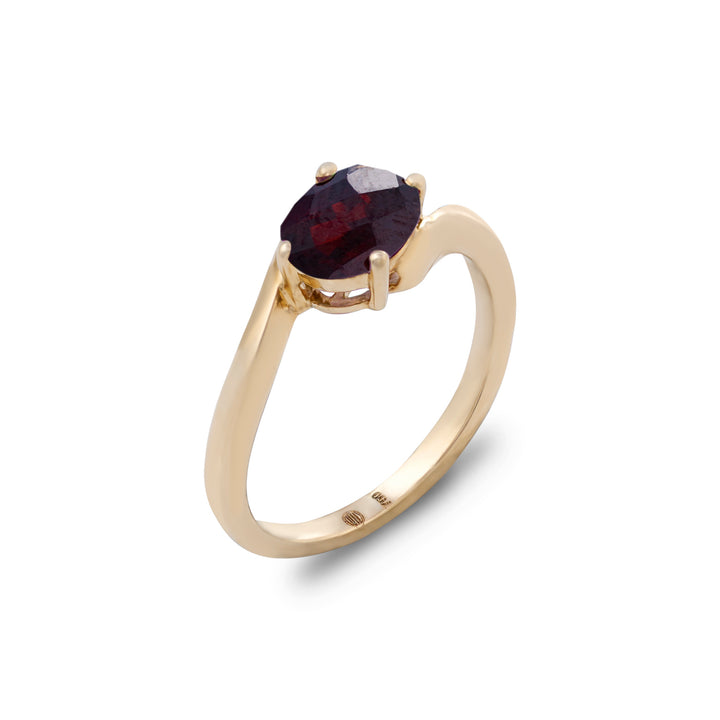 Ring in 18k Rose Gold and Garnet stone - Arcobaleno Collection