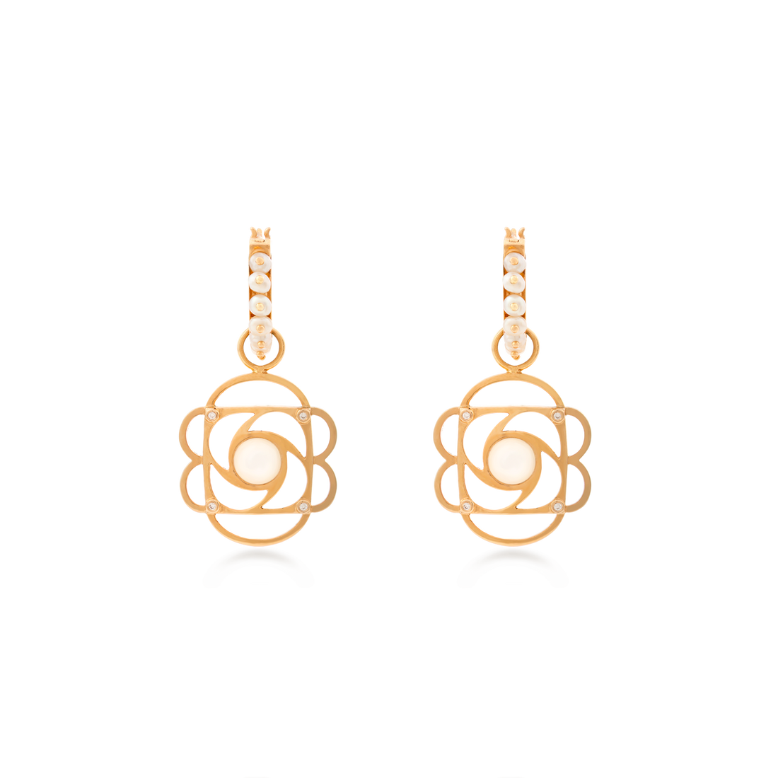 La Vie En Rose Inspiring  18K Yellow Gold and VS-G Diamonds Earrings