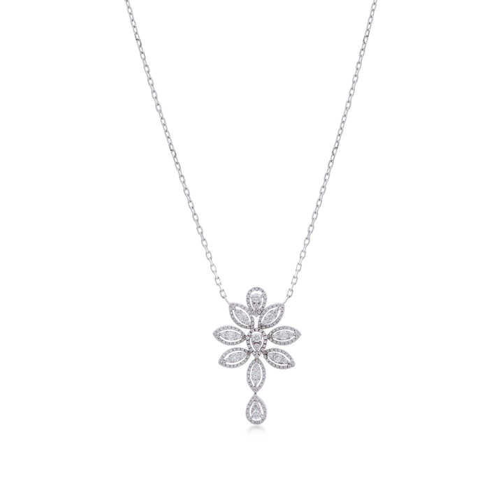 Illusion Necklace in 18K white gold with VS-G diamond