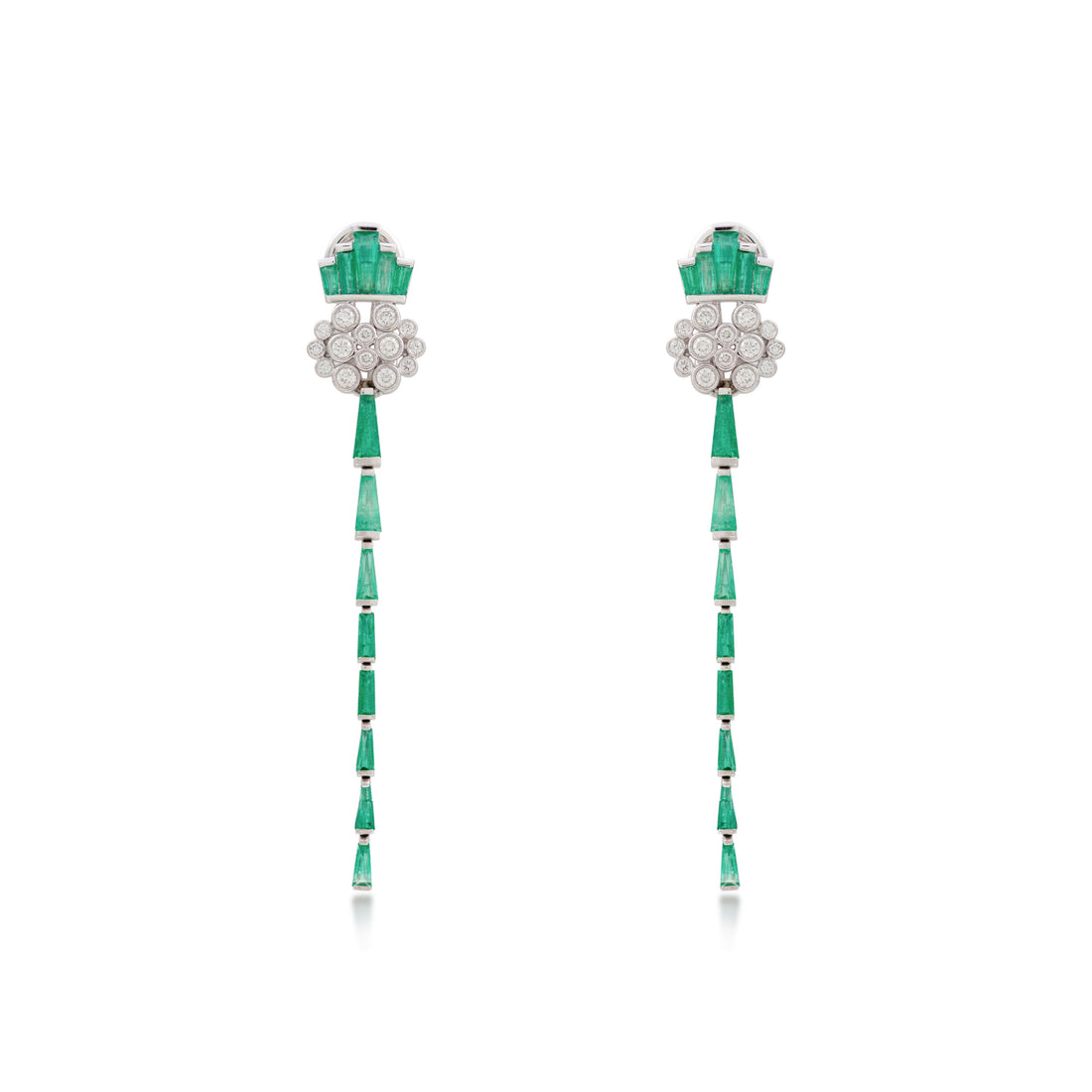 Emerald Earrings in 18K white gold with VS-G diamonds and Emerald stones