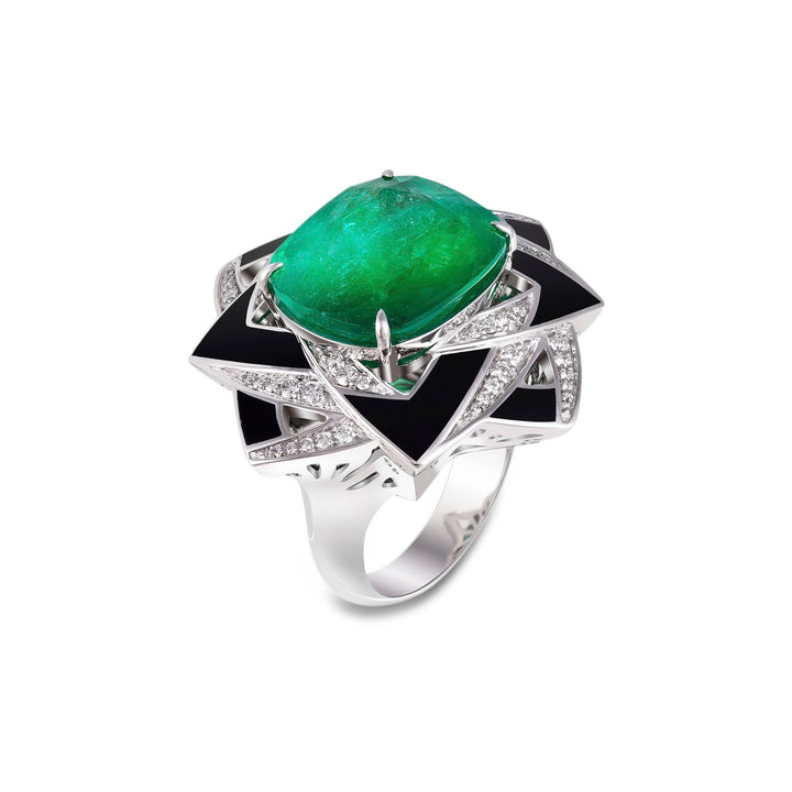 Ring in 18K white gold with VS-G diamonds, Emerald stone and black enamel